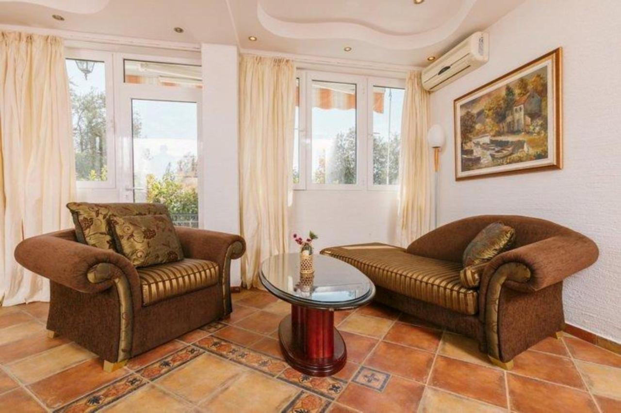 Monte Perla Residence Sveti Stefan Buitenkant foto
