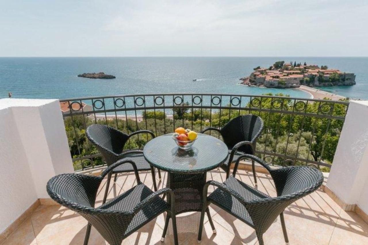 Monte Perla Residence Sveti Stefan Buitenkant foto