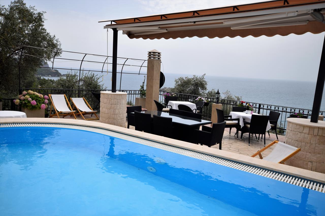 Monte Perla Residence Sveti Stefan Buitenkant foto