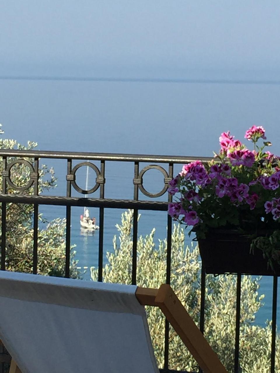 Monte Perla Residence Sveti Stefan Buitenkant foto