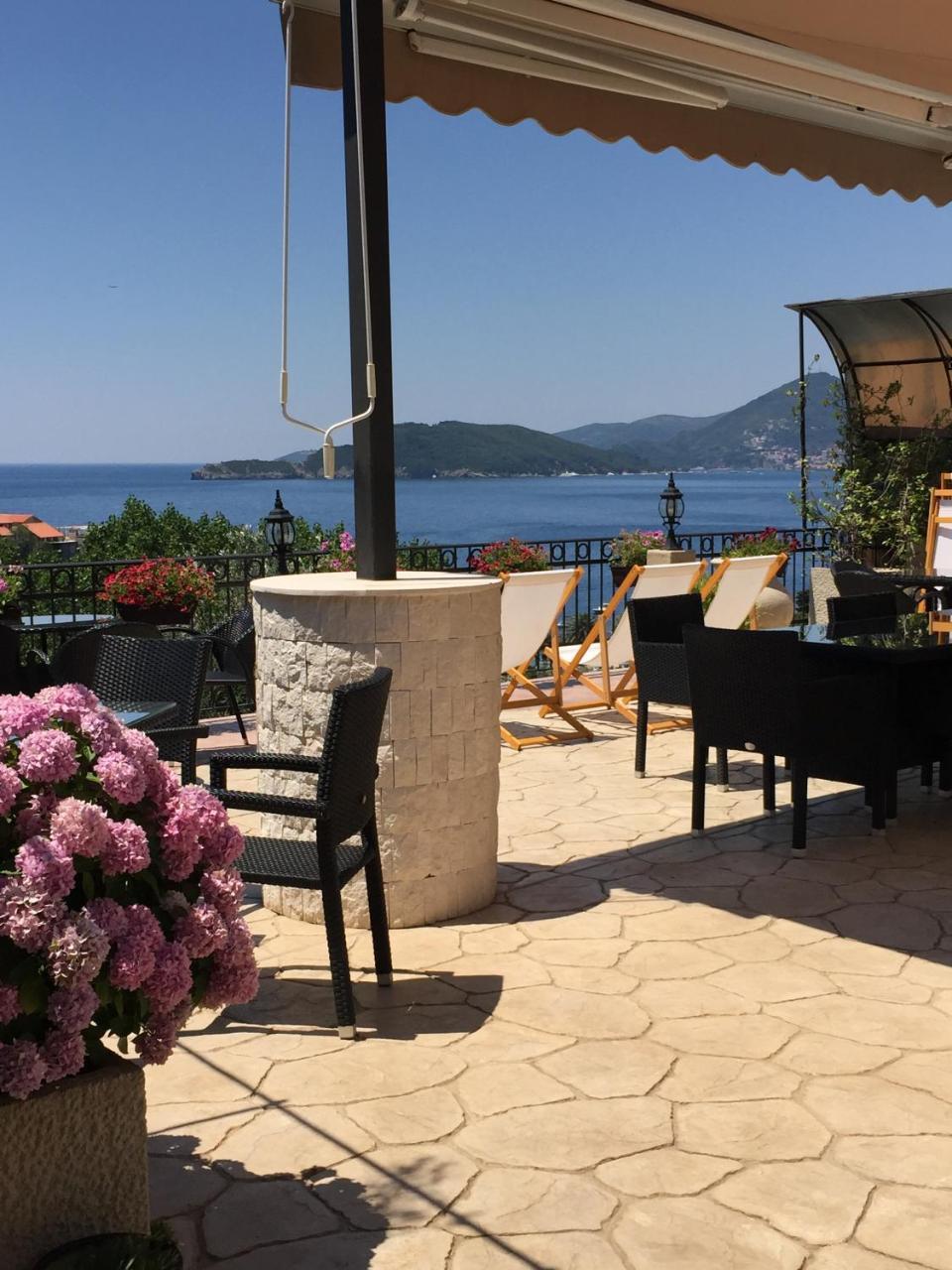 Monte Perla Residence Sveti Stefan Buitenkant foto